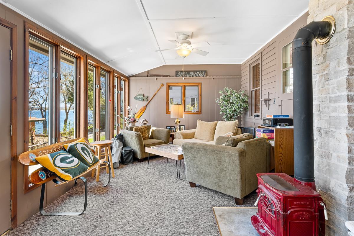 W1206 Spring Grove Road