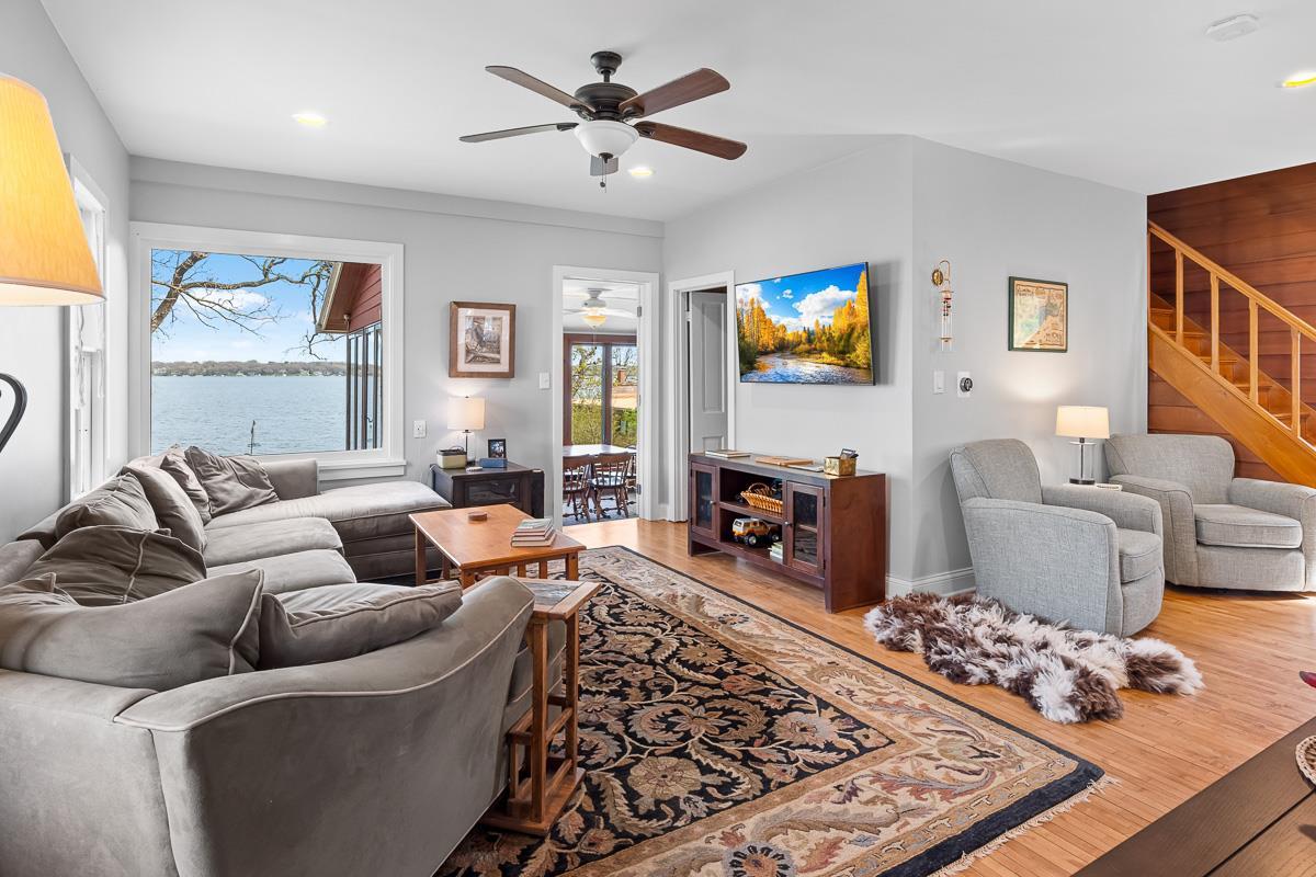 W1206 Spring Grove Road