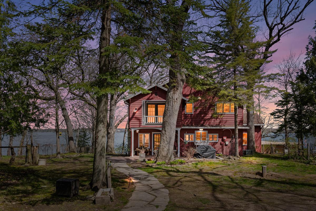 W1206 Spring Grove Road