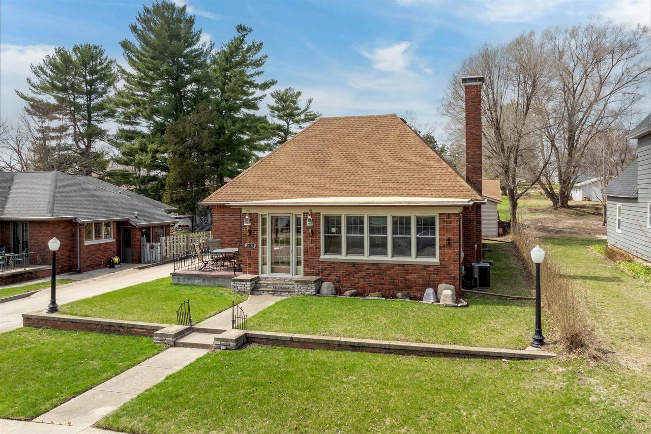 233 North 1st Street