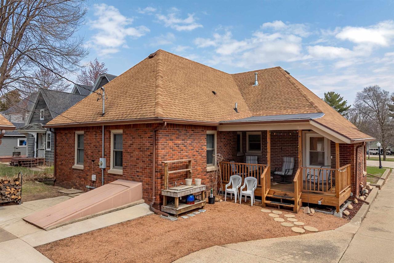 233 North 1st Street