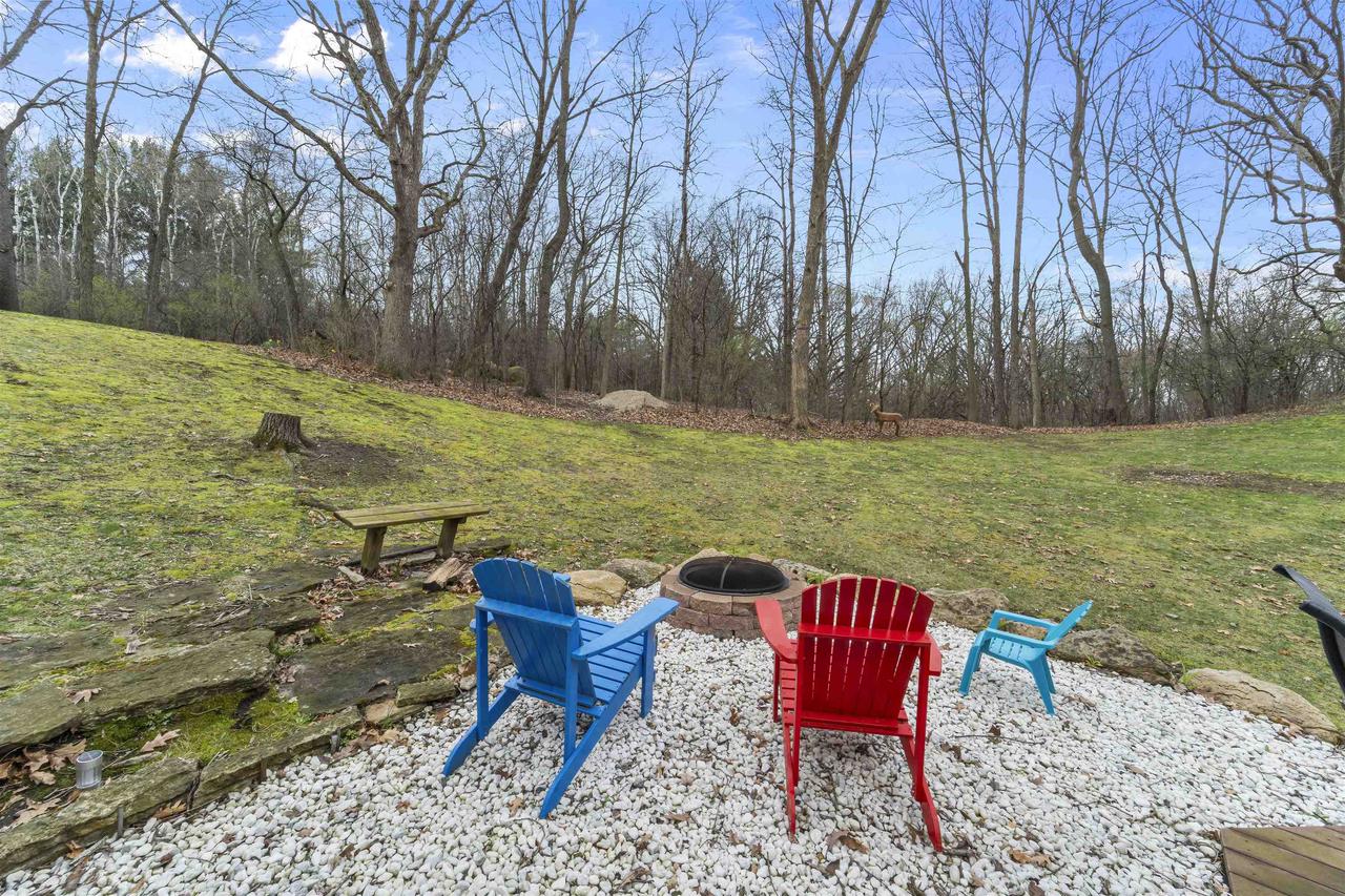 N7389 Hillendale Parkway