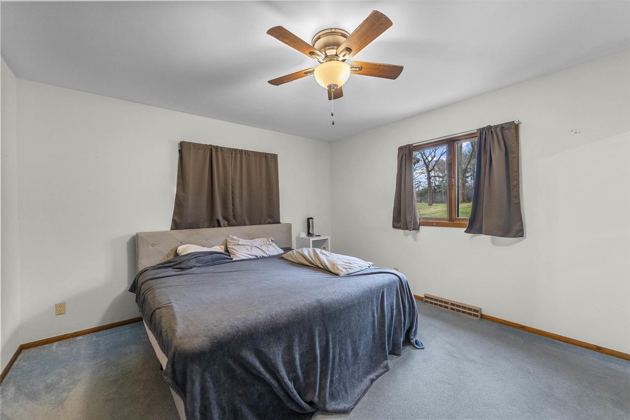 N7389 Hillendale Parkway