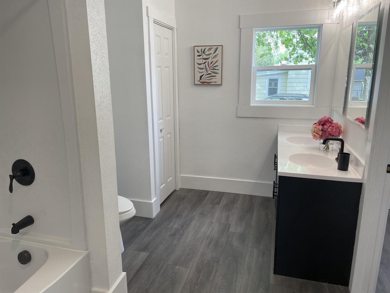 547 East Jackson Street