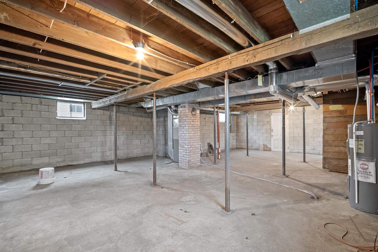 547 East Jackson Street