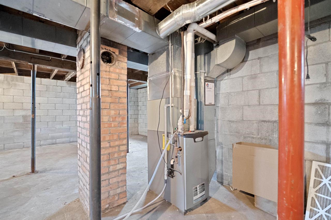 547 East Jackson Street