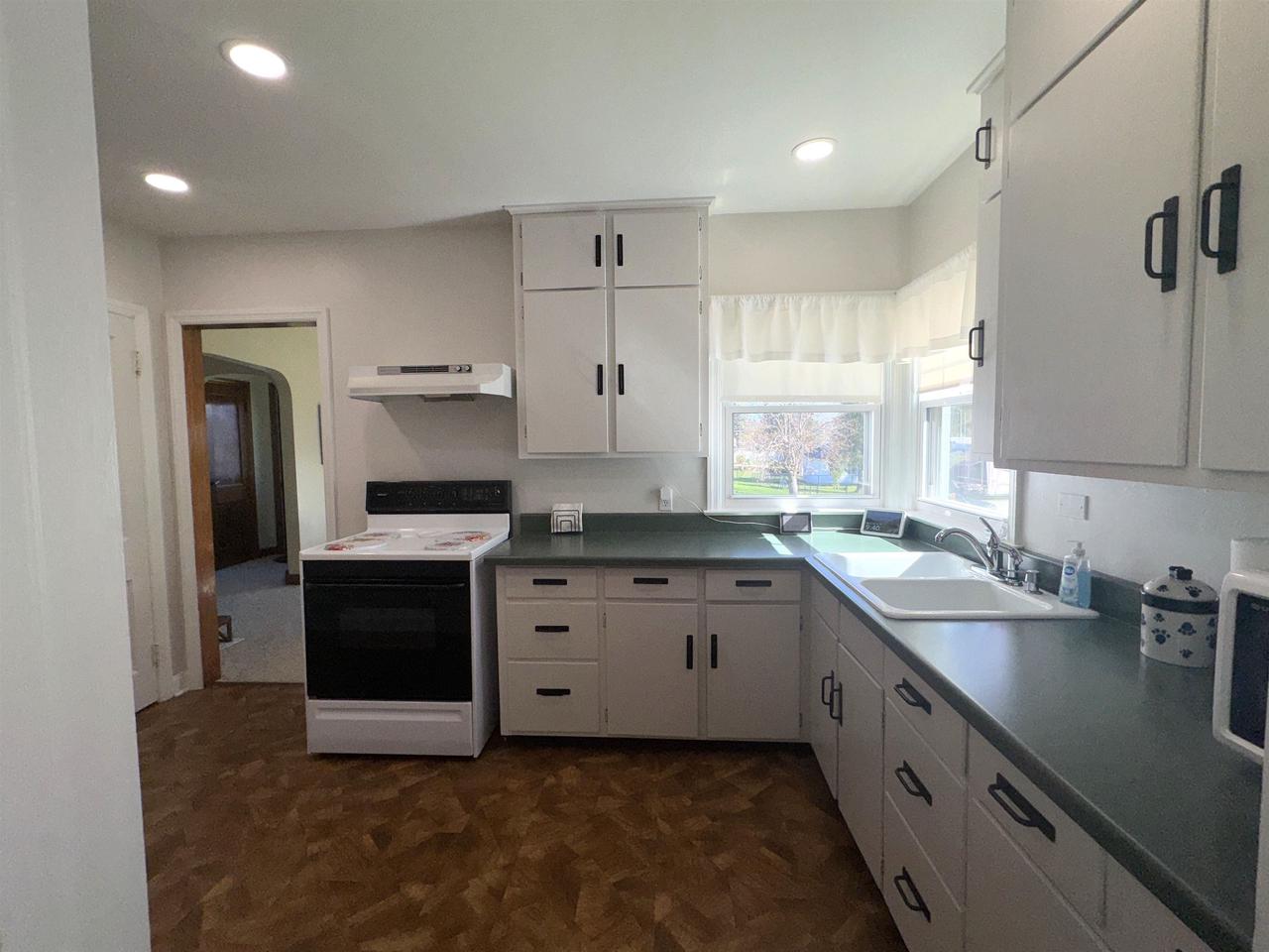 140 West Manchester Street