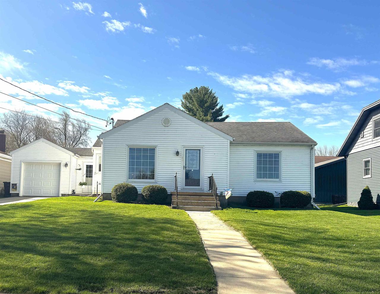 140 West Manchester Street