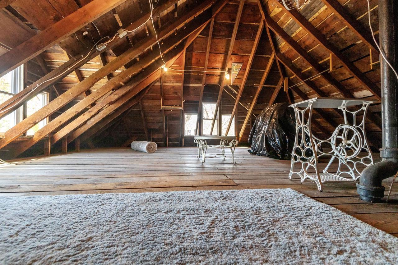 61 North Grand Street