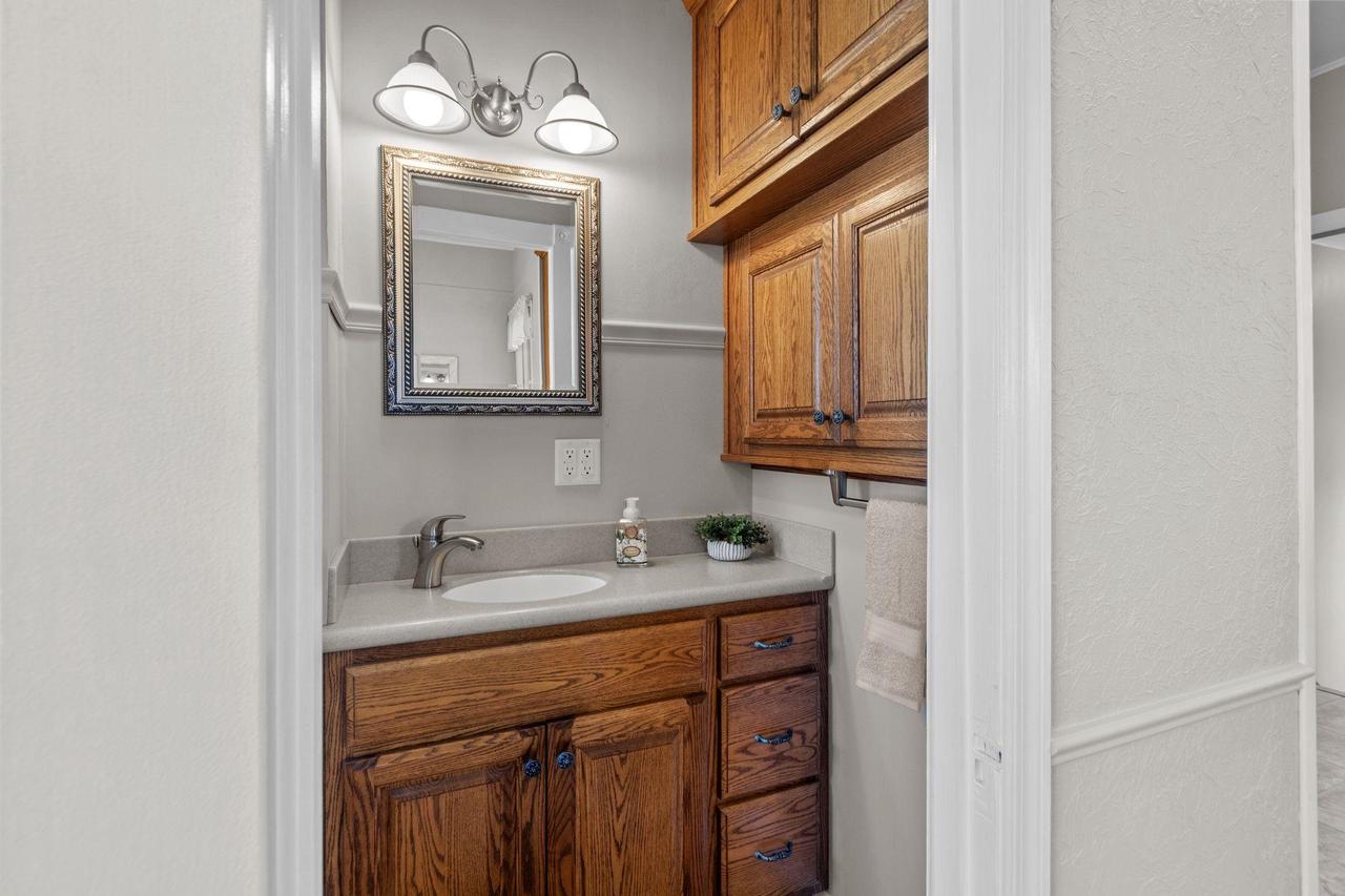 61 North Grand Street