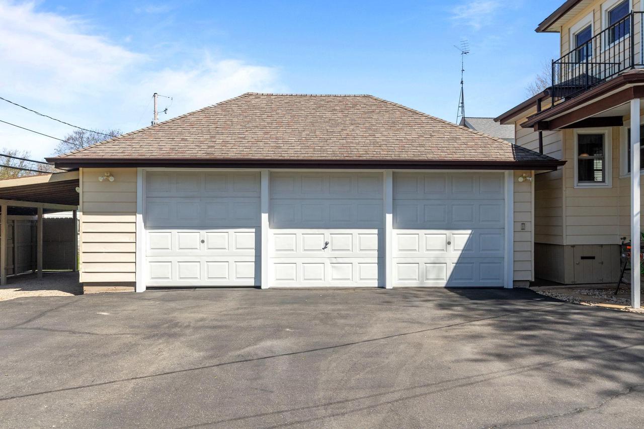 61 North Grand Street