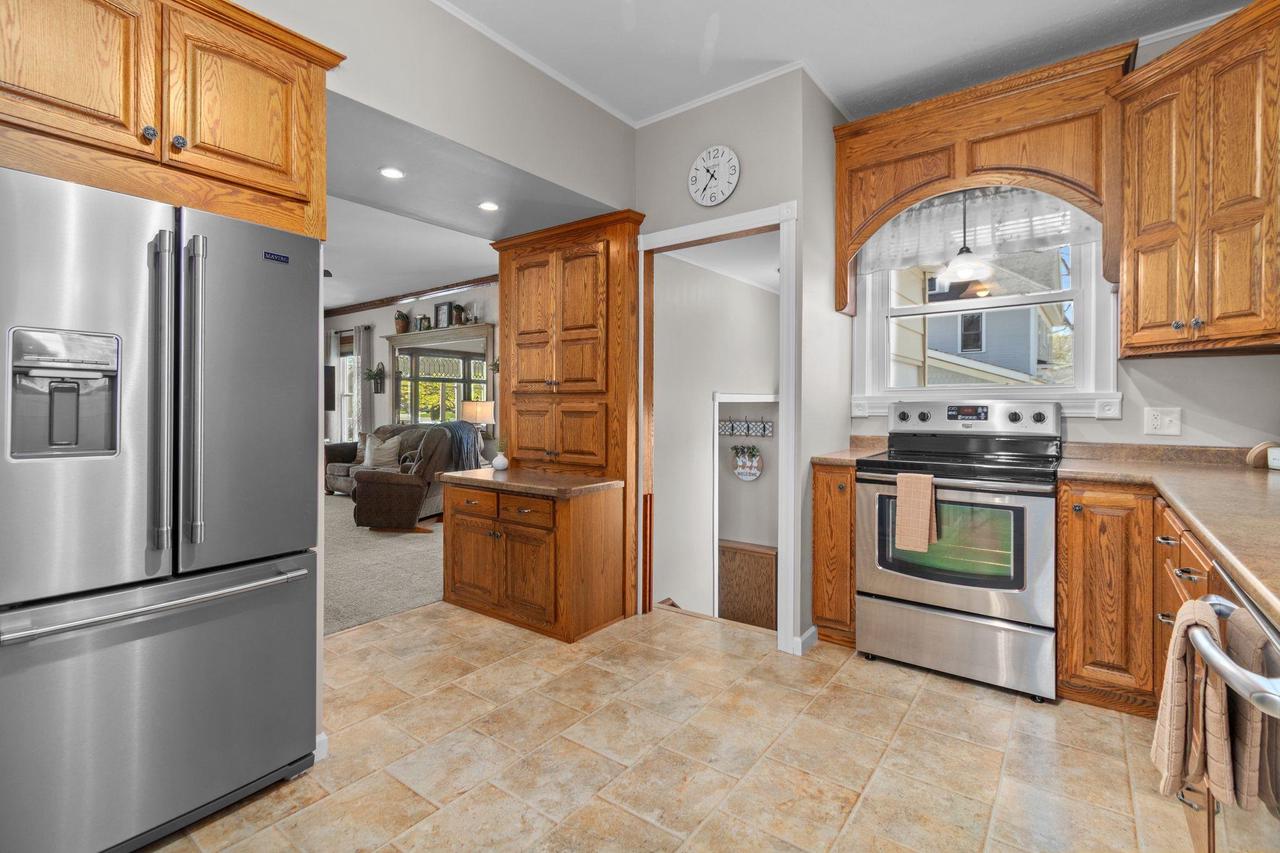 61 North Grand Street