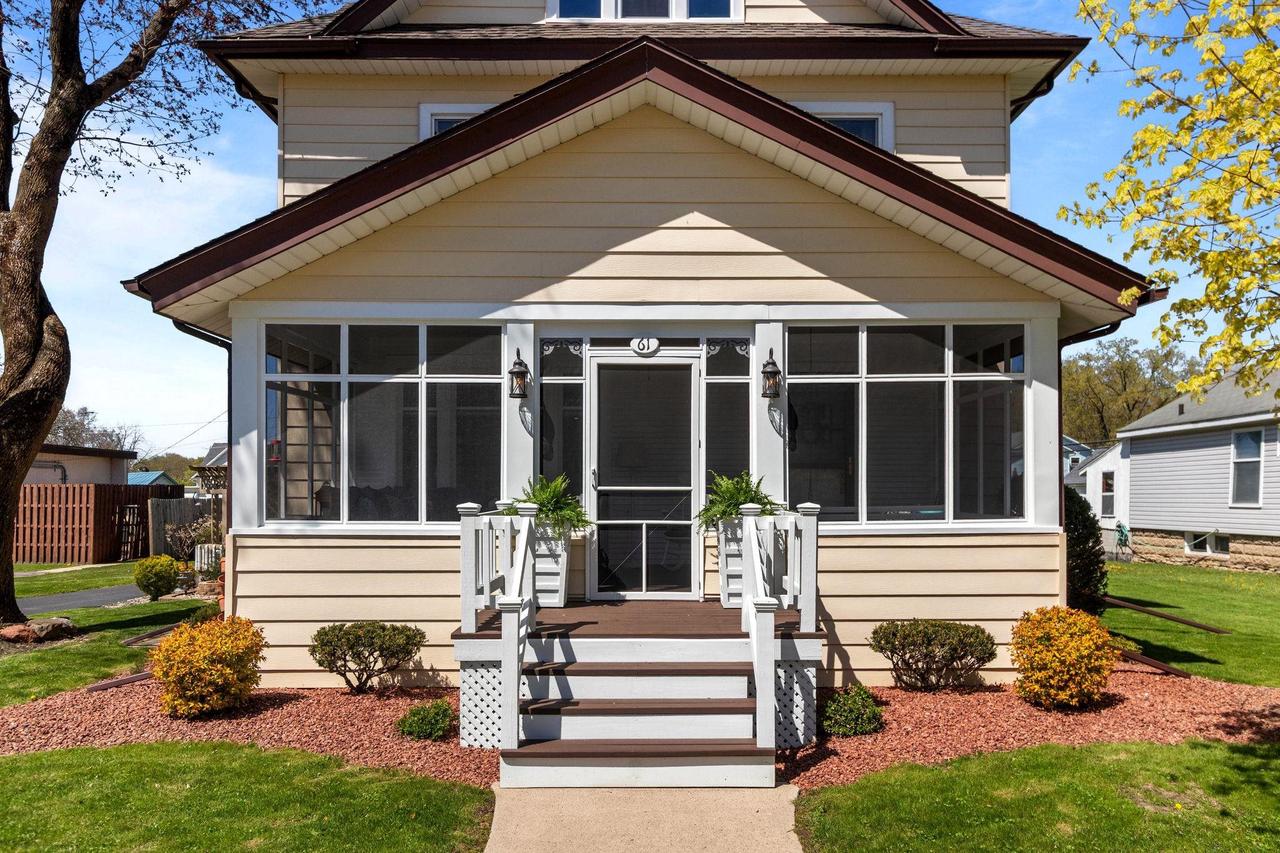 61 North Grand Street