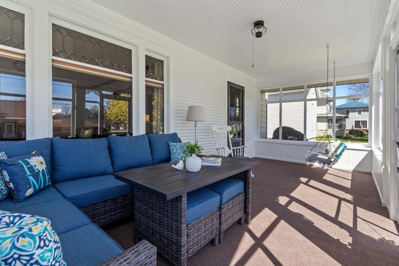 61 North Grand Street