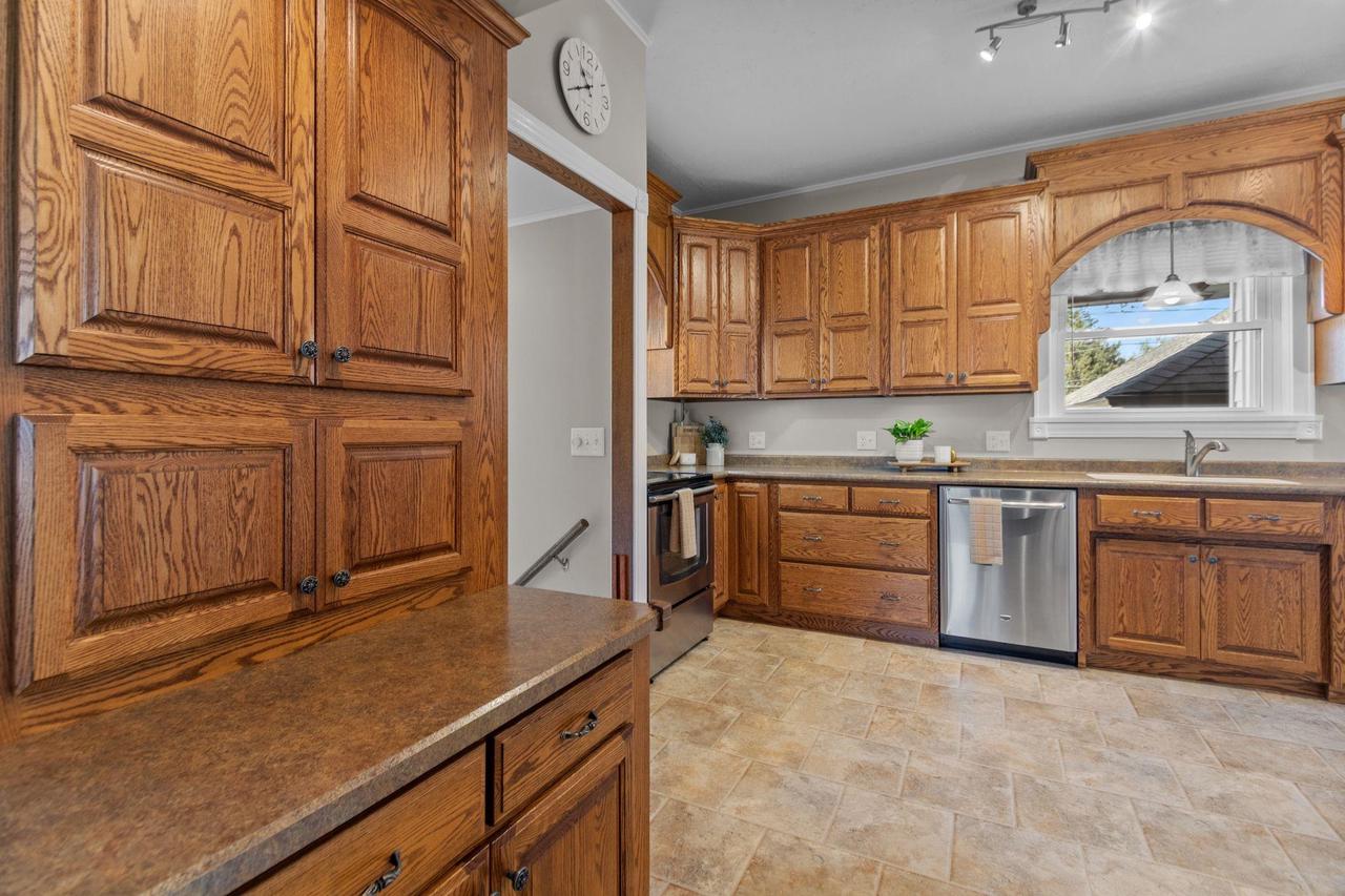 61 North Grand Street