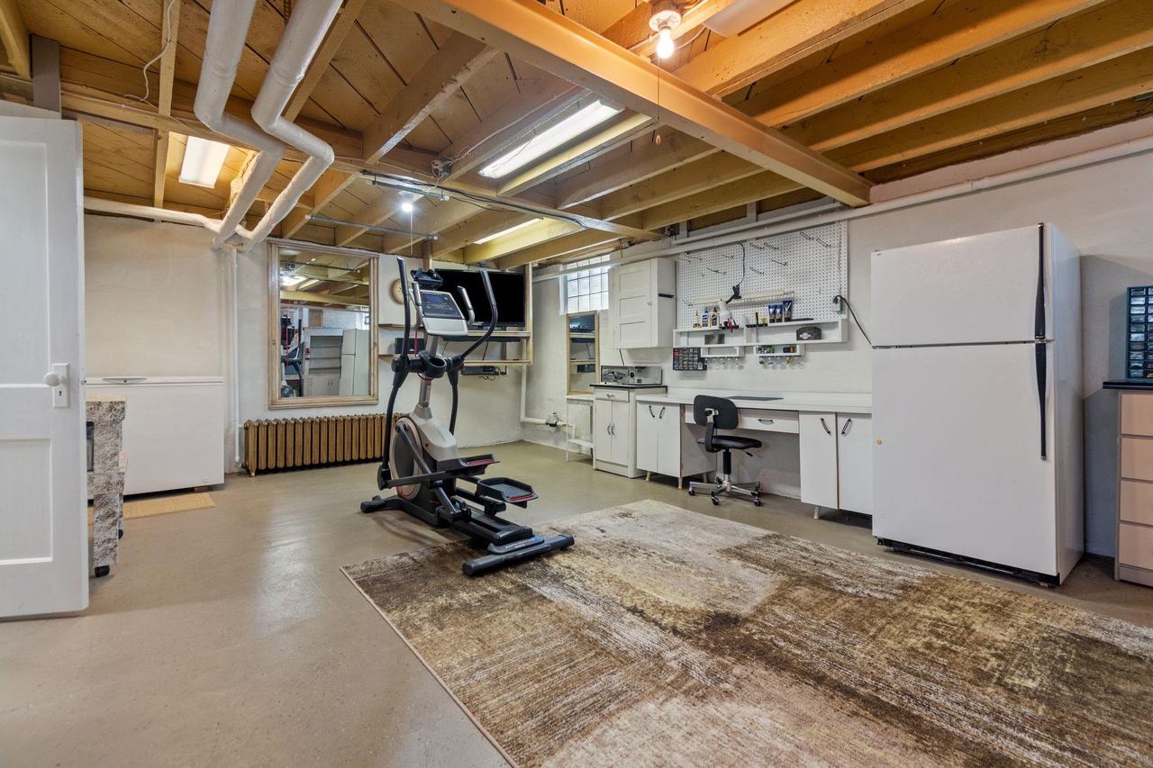 61 North Grand Street