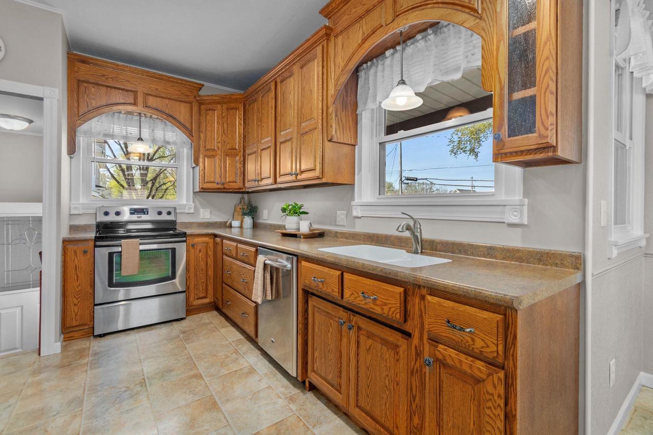 61 North Grand Street