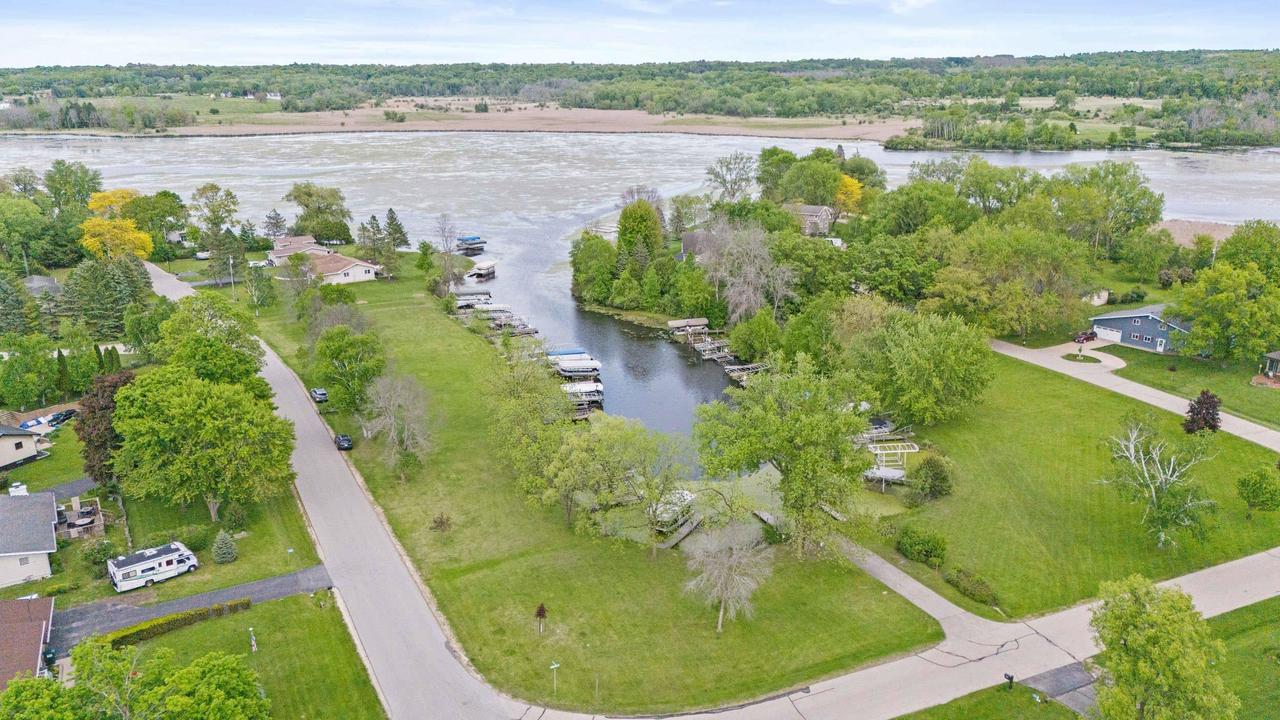 N5798 Lakeview Drive