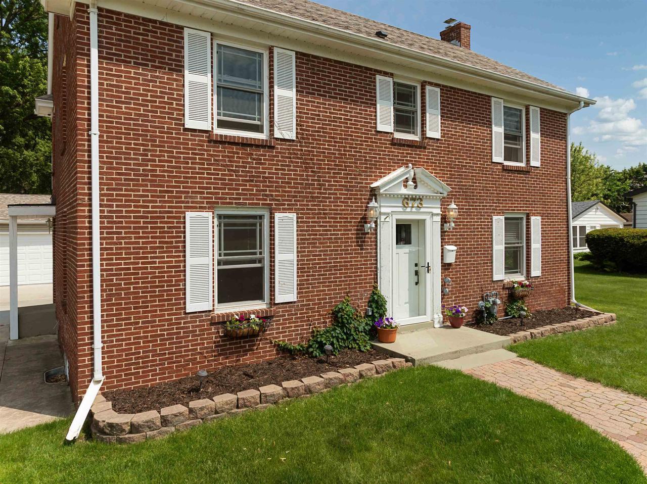 673 South Grove Street