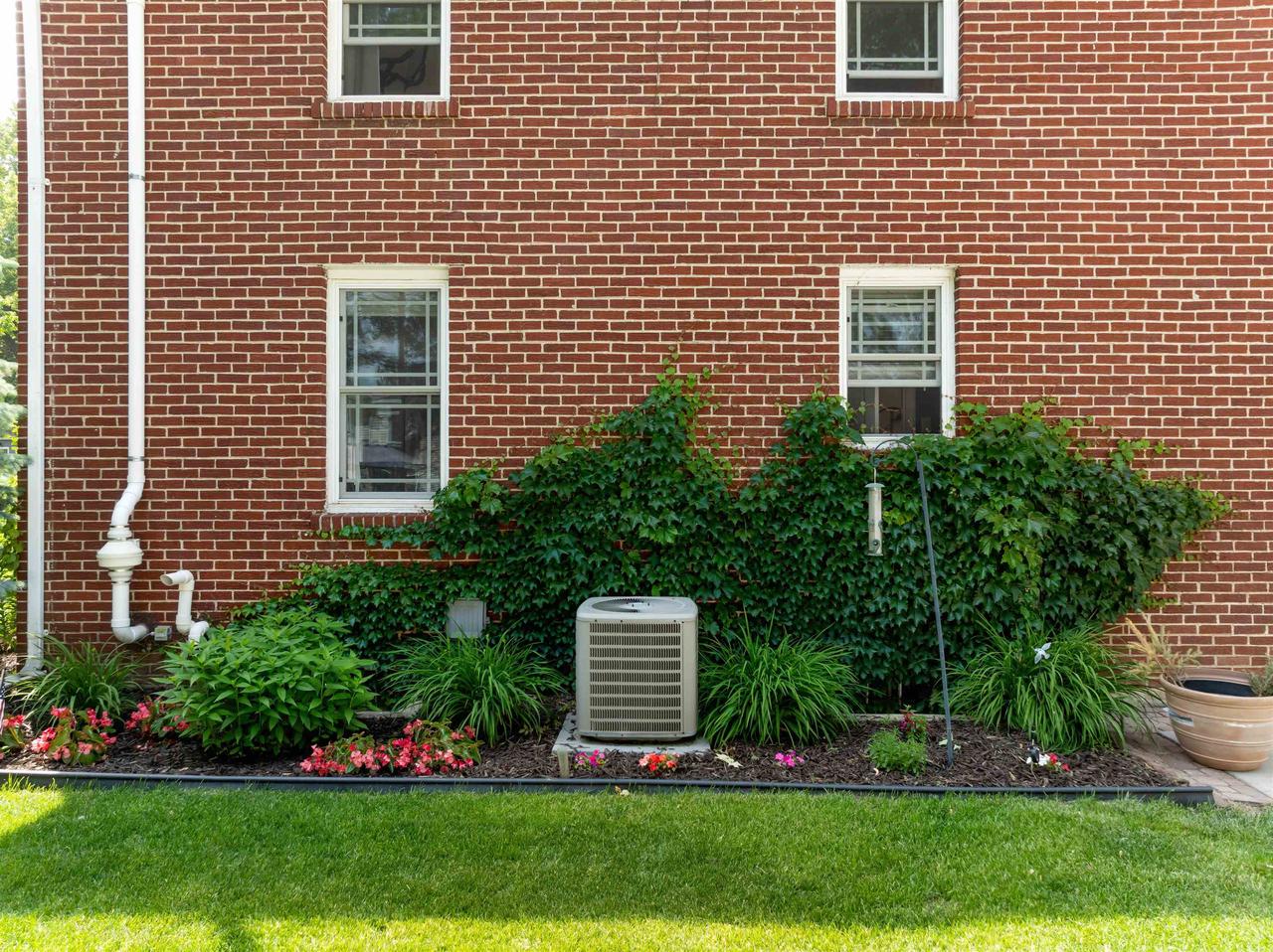 673 South Grove Street