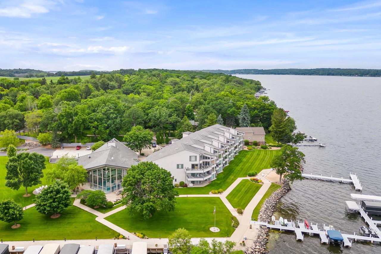 W1400 Spring Grove Road 102