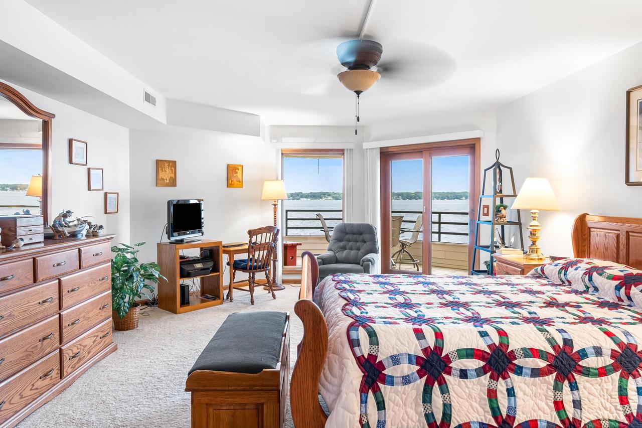 W1400 Spring Grove Road 102