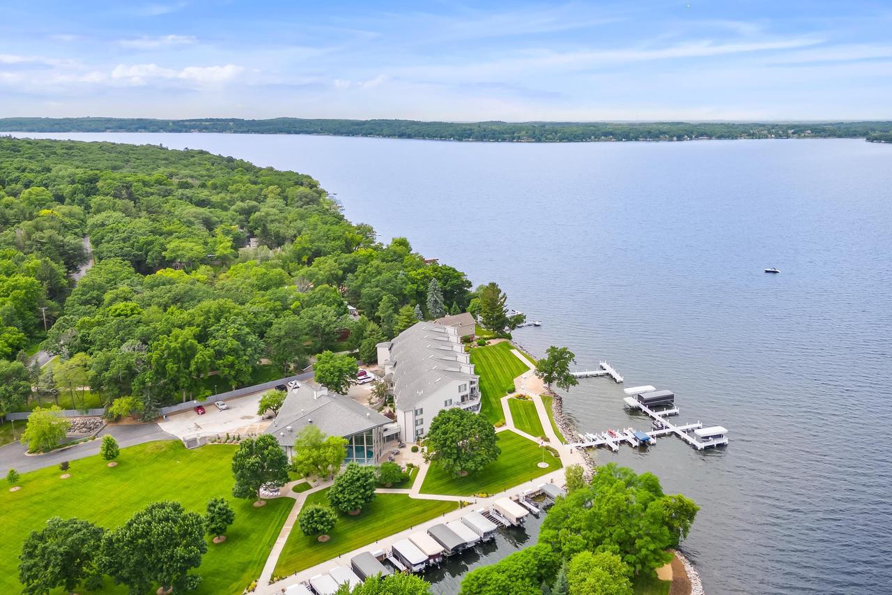 W1400 Spring Grove Road 102