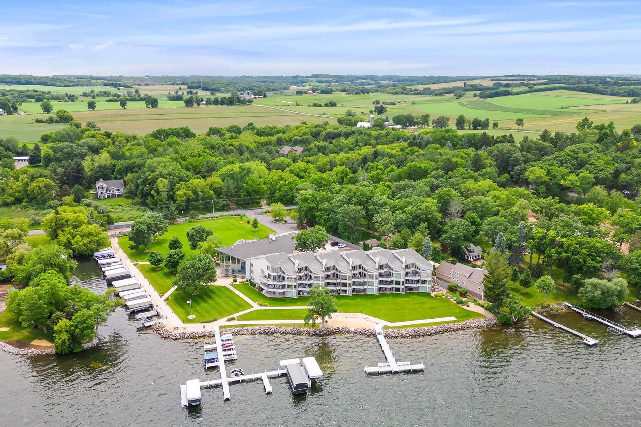 W1400 Spring Grove Road 102