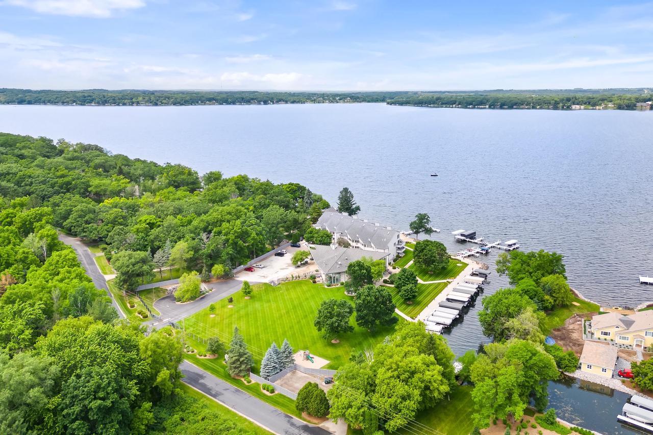 W1400 Spring Grove Road 102