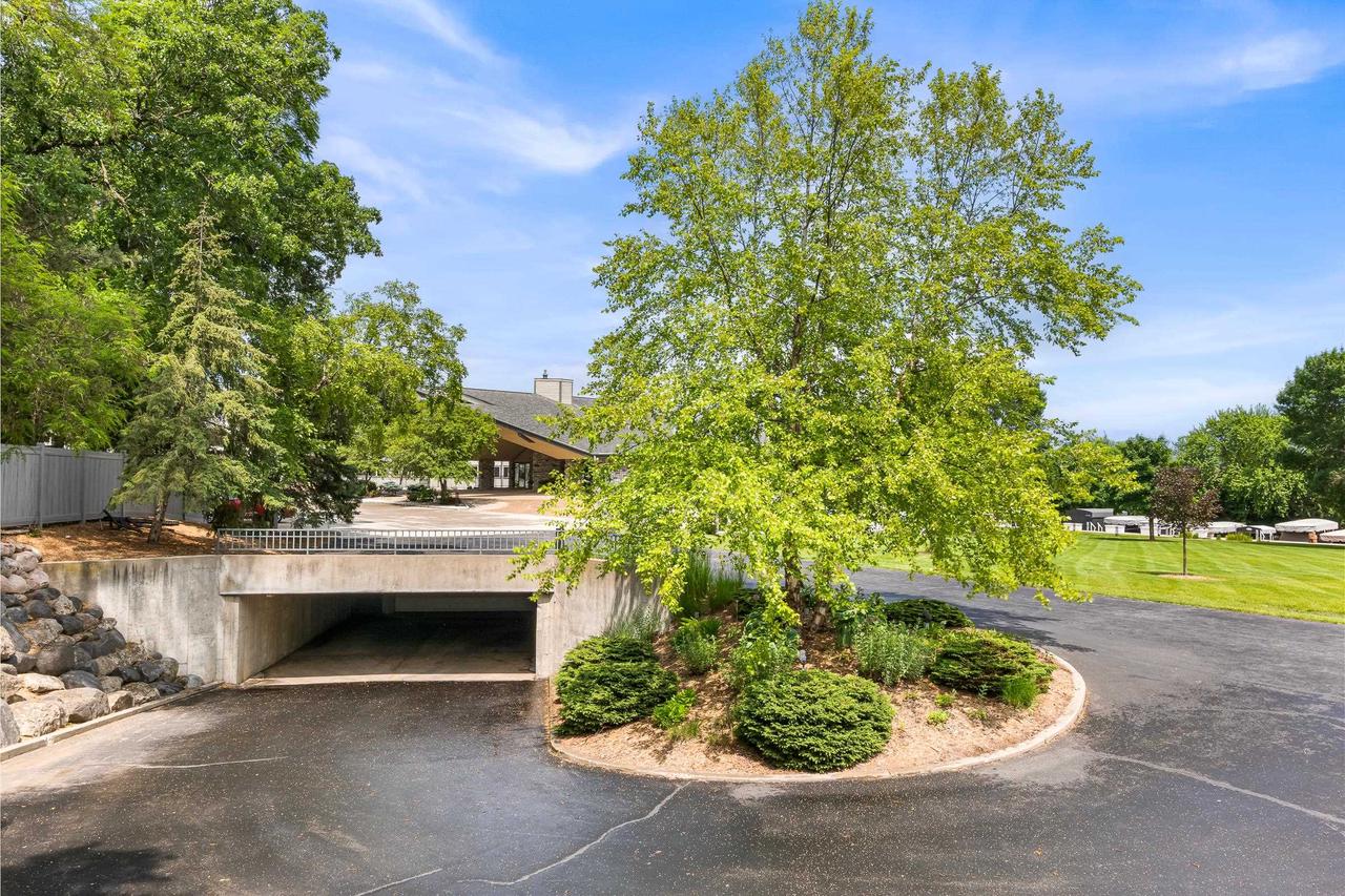 W1400 Spring Grove Road 102