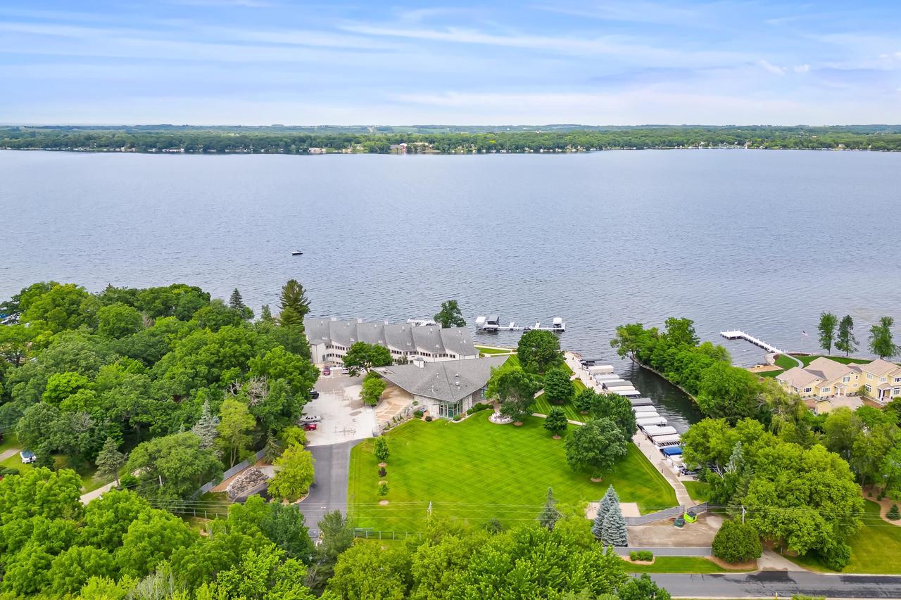 W1400 Spring Grove Road 102