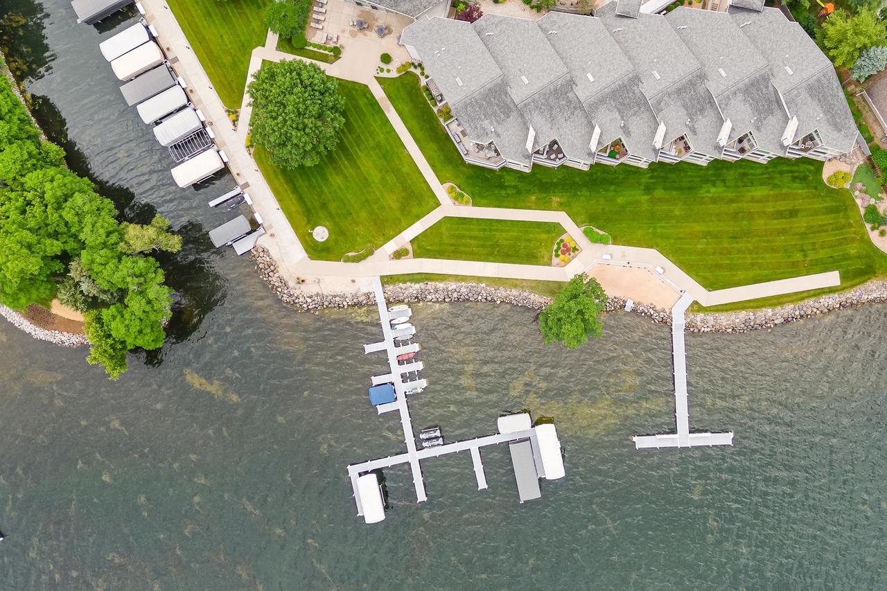 W1400 Spring Grove Road 102