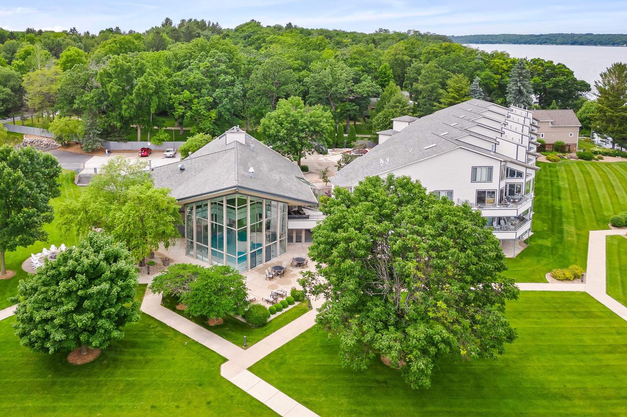 W1400 Spring Grove Road 102