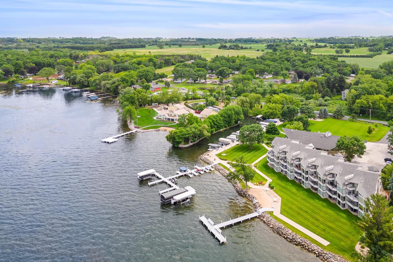 W1400 Spring Grove Road 102