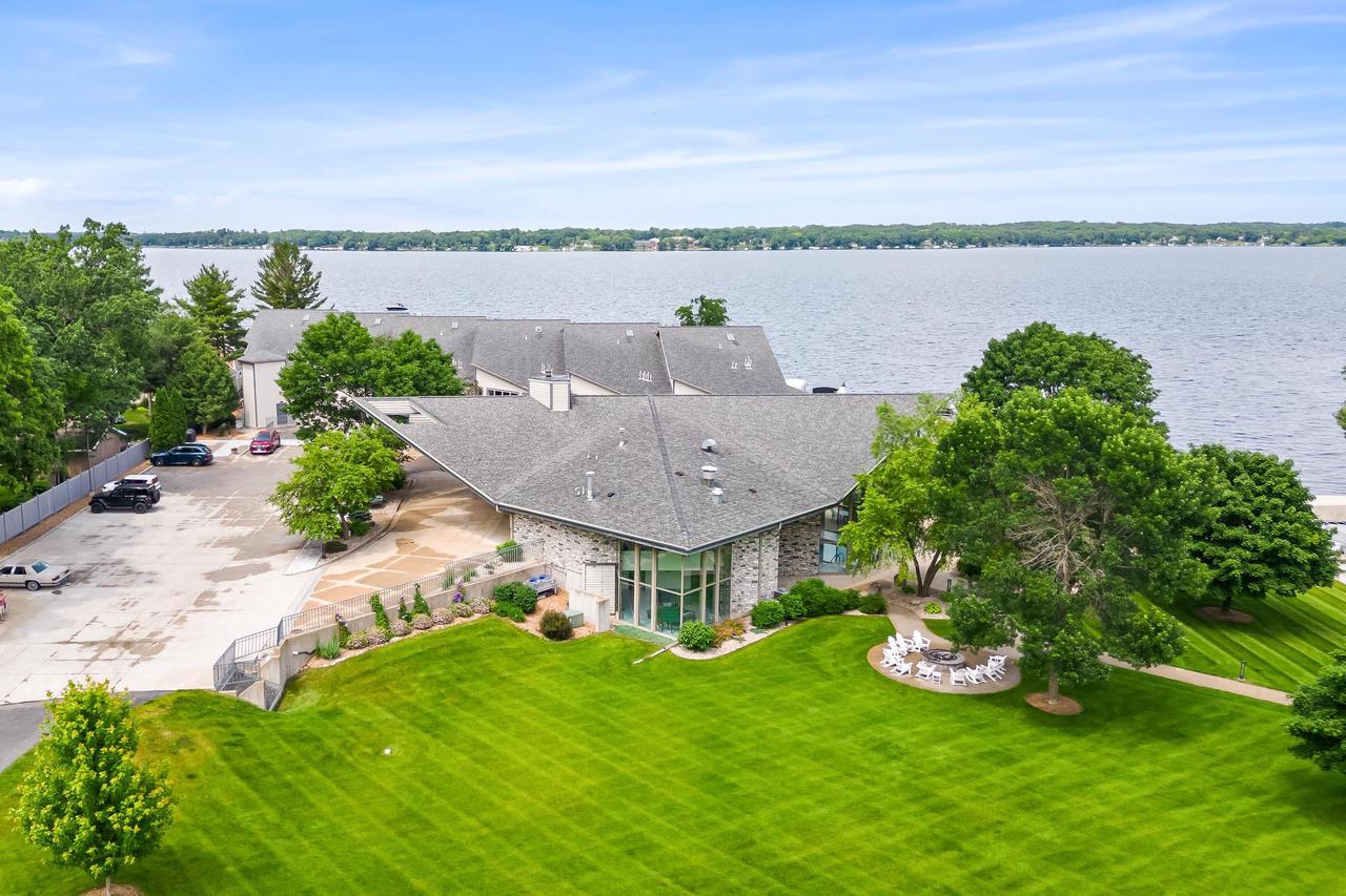 W1400 Spring Grove Road 102