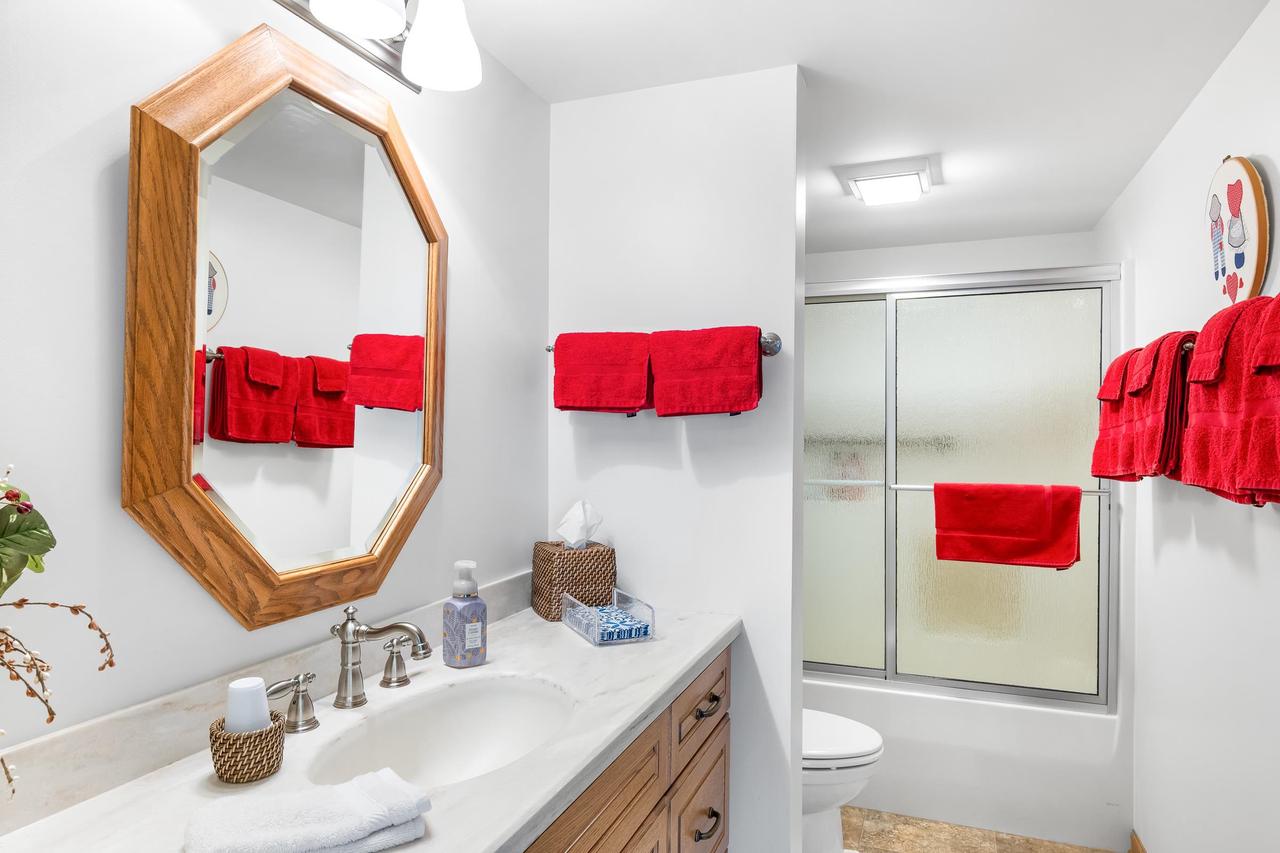 W1400 Spring Grove Road 102