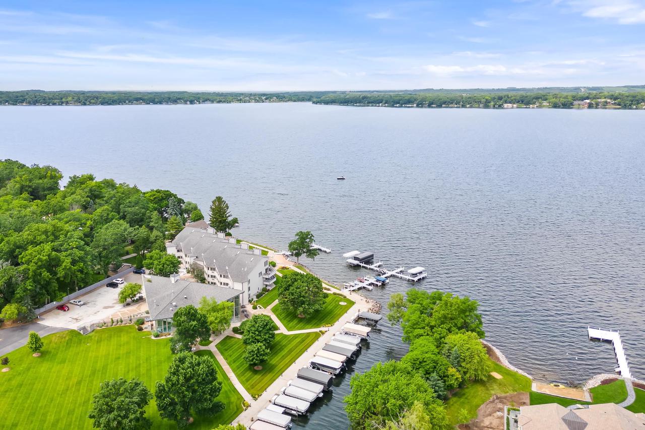 W1400 Spring Grove Road 102