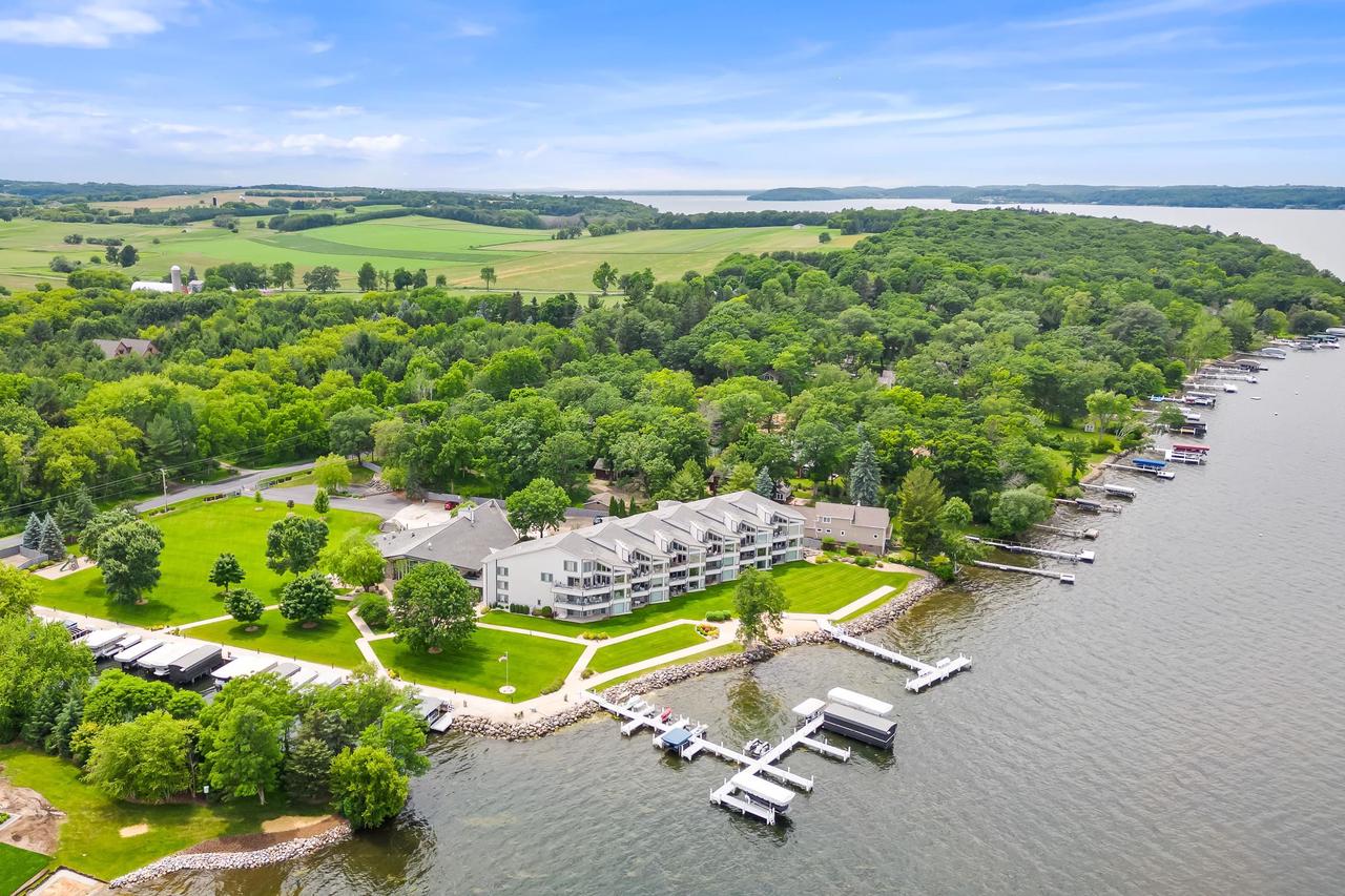 W1400 Spring Grove Road 102