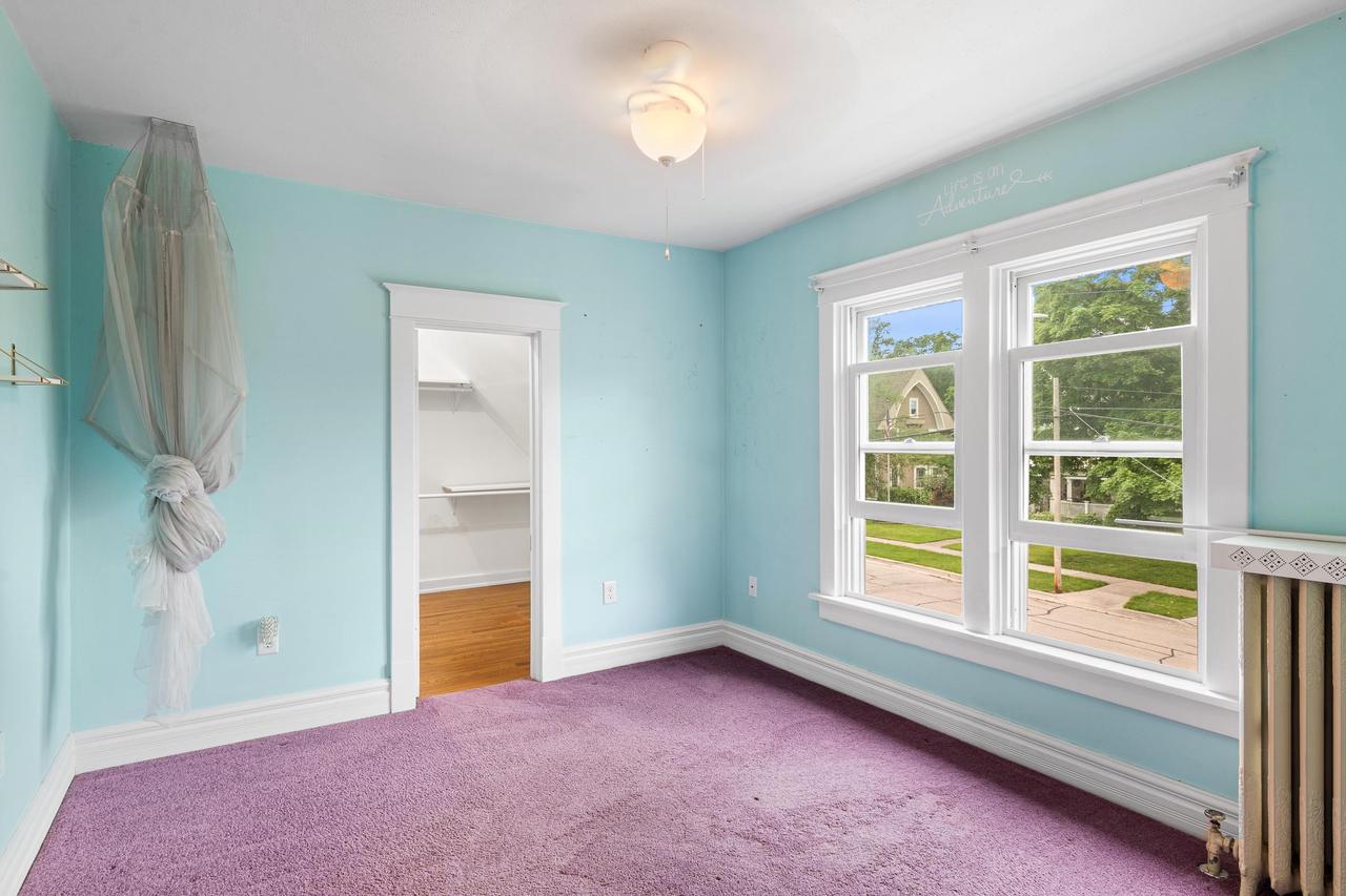 163 East Noyes Street