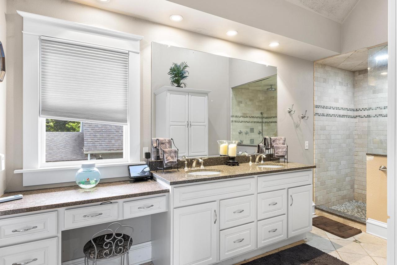 163 East Noyes Street