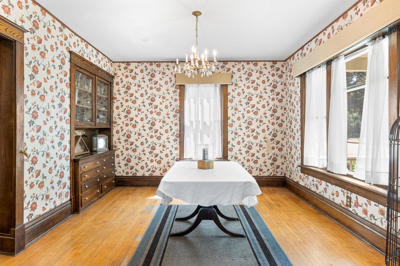 163 East Noyes Street