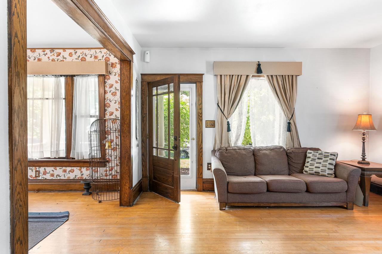 163 East Noyes Street