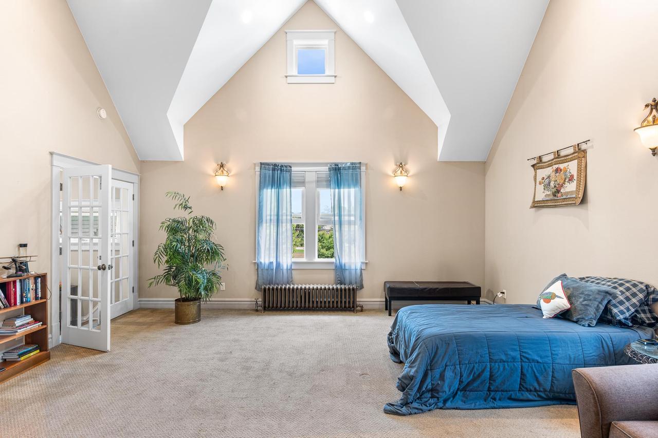 163 East Noyes Street