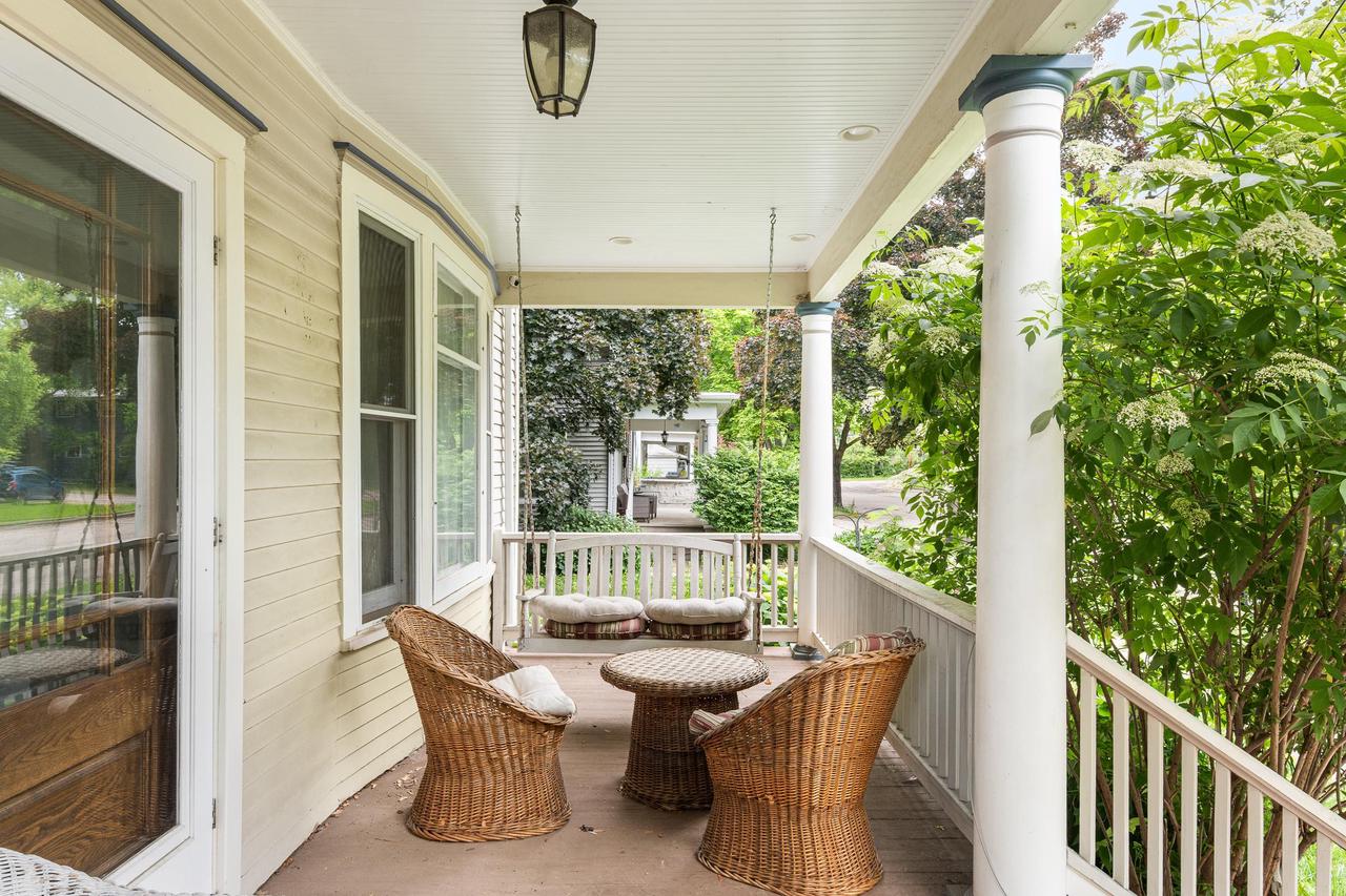 163 East Noyes Street