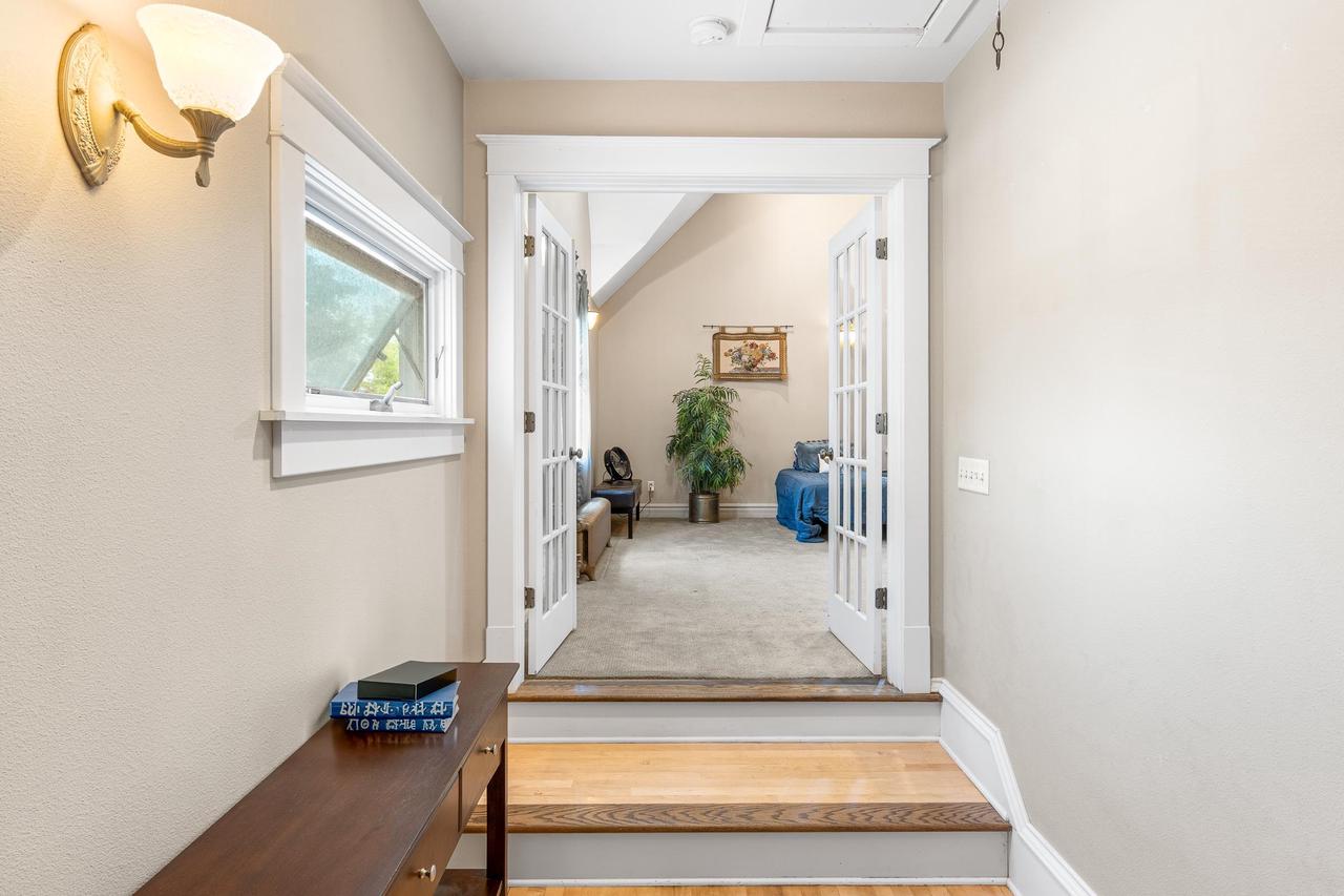 163 East Noyes Street