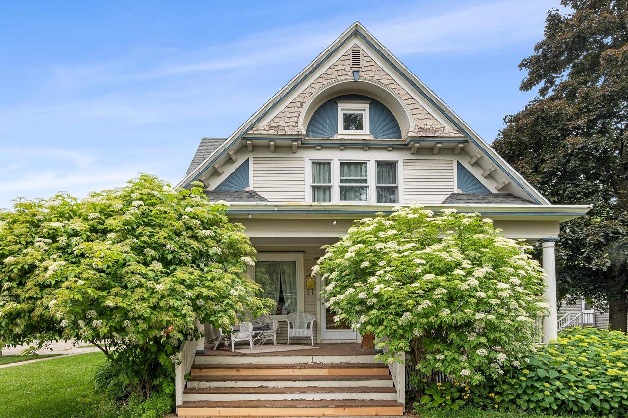 163 East Noyes Street