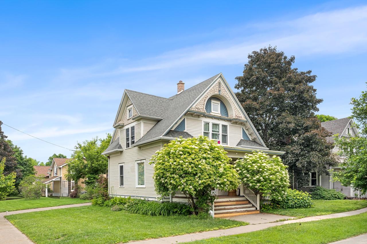 163 East Noyes Street