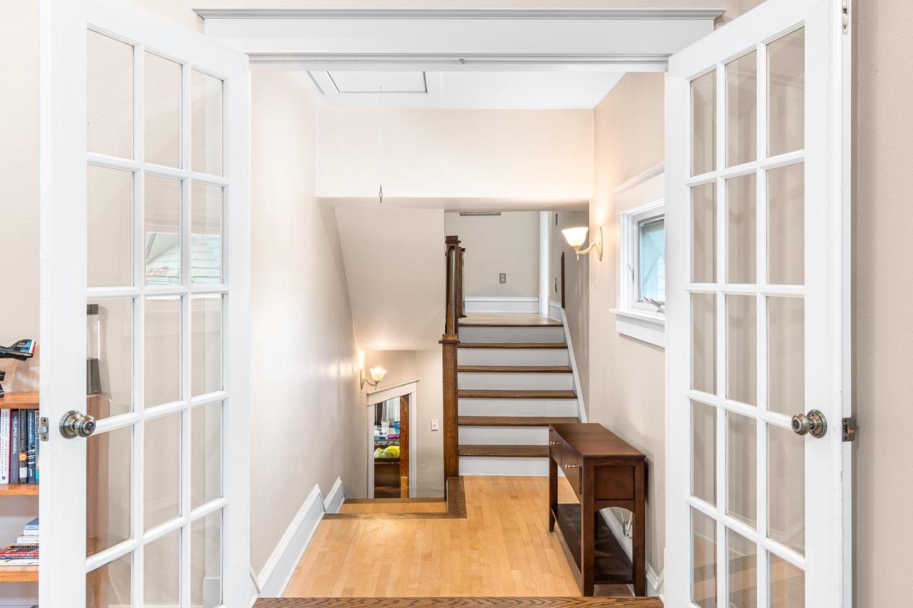 163 East Noyes Street