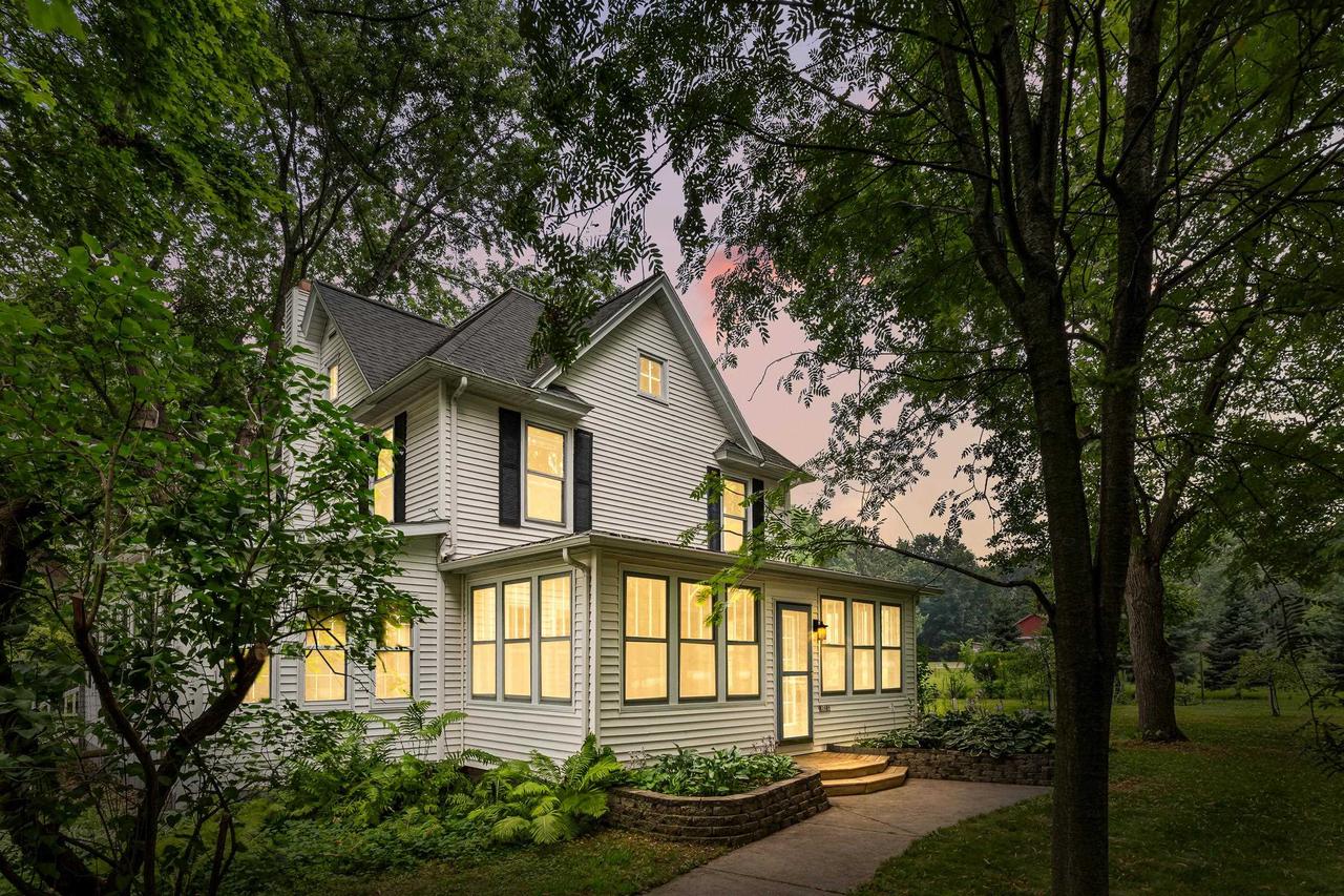 W2009 Irving Park Road