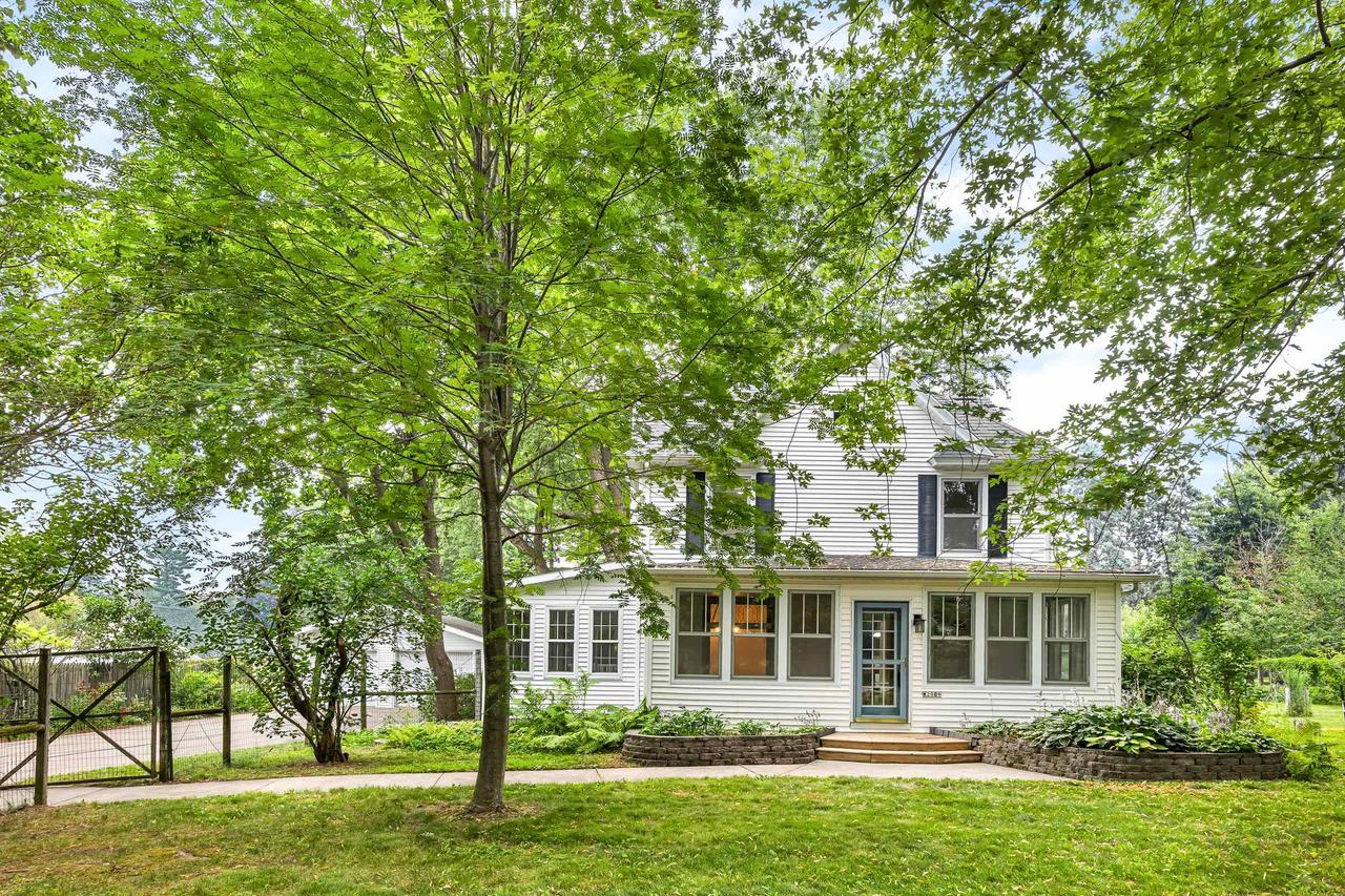 W2009 Irving Park Road